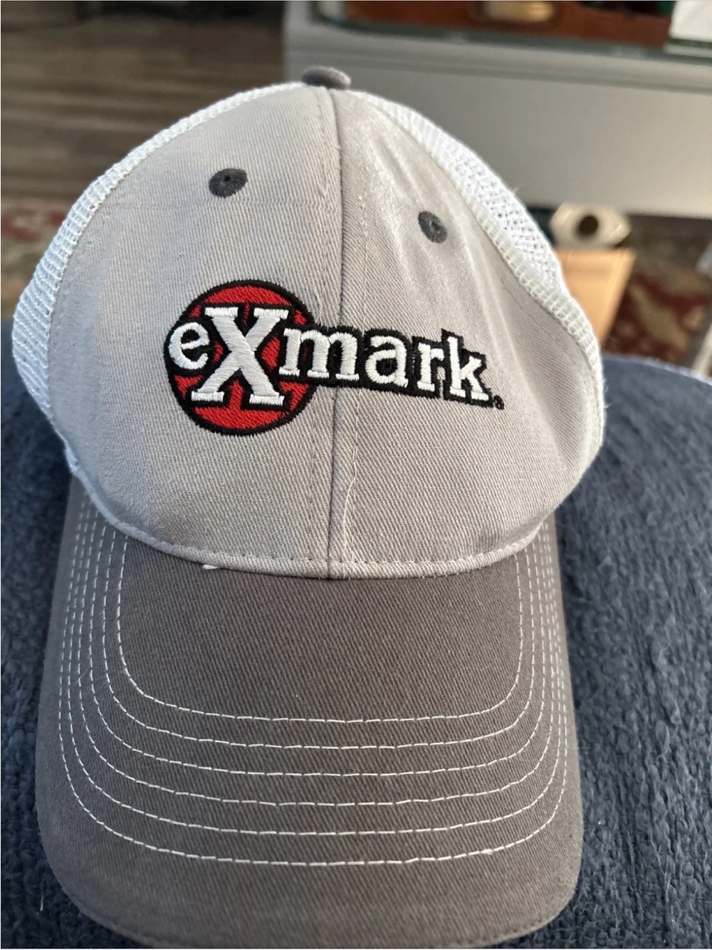 New eXmark Hat Snap Back Trucker Gray White Men Mowing Outdoors Embroidery Nice